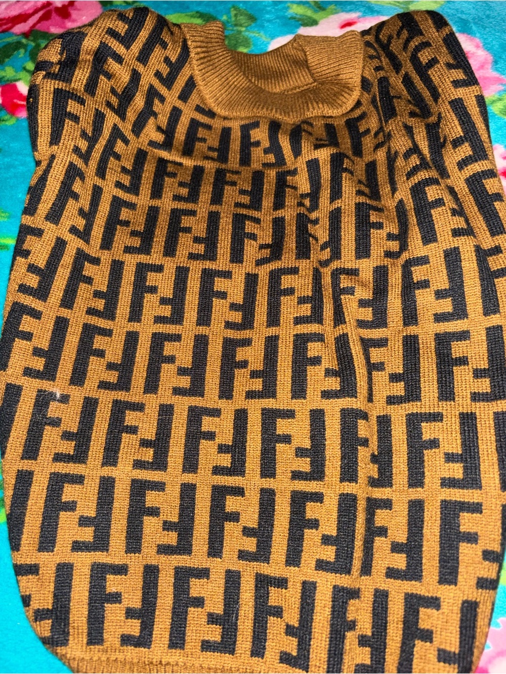 DESIGNER STYLE DOG SWEATER
